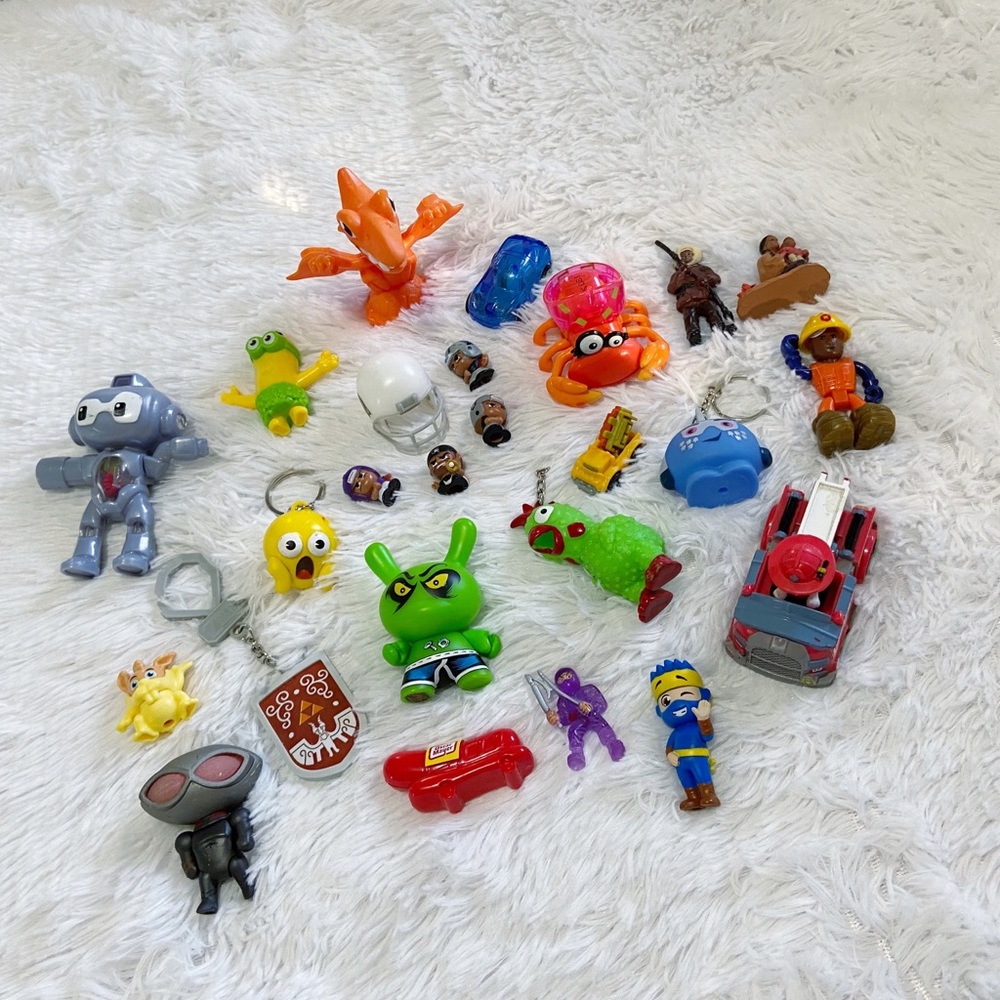 Lot of Mixed Toys - 25 Boy Toys